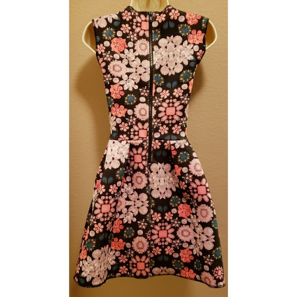 H&M Sleeveless Gemstone Print Dress - Picture 6 of 8